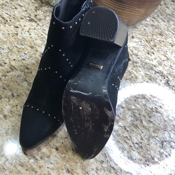 Kensie Suede Leather Silver Studded Almond Toe Black Slip-on Ankle Boots 9.5 - Picture 8 of 10